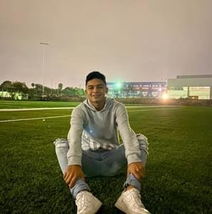 Meet your Posher, Aron